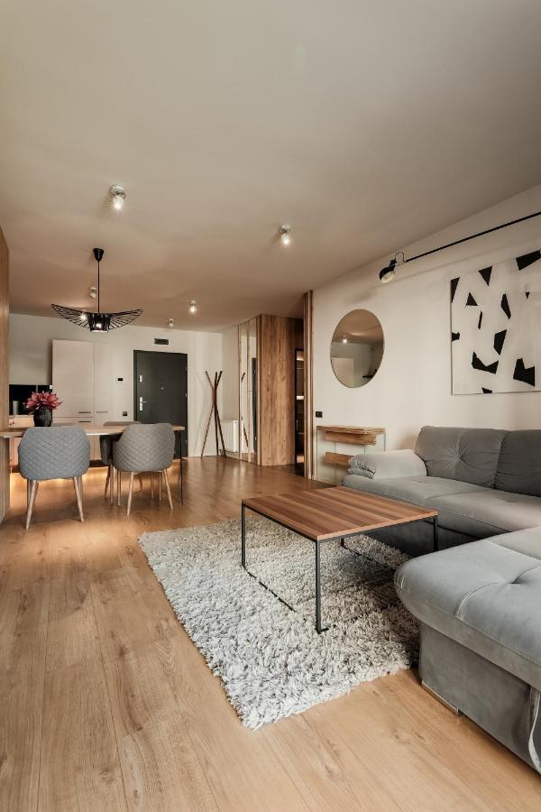 Nest Inn Stiletto Apartment 克卢日-纳波卡 外观 照片