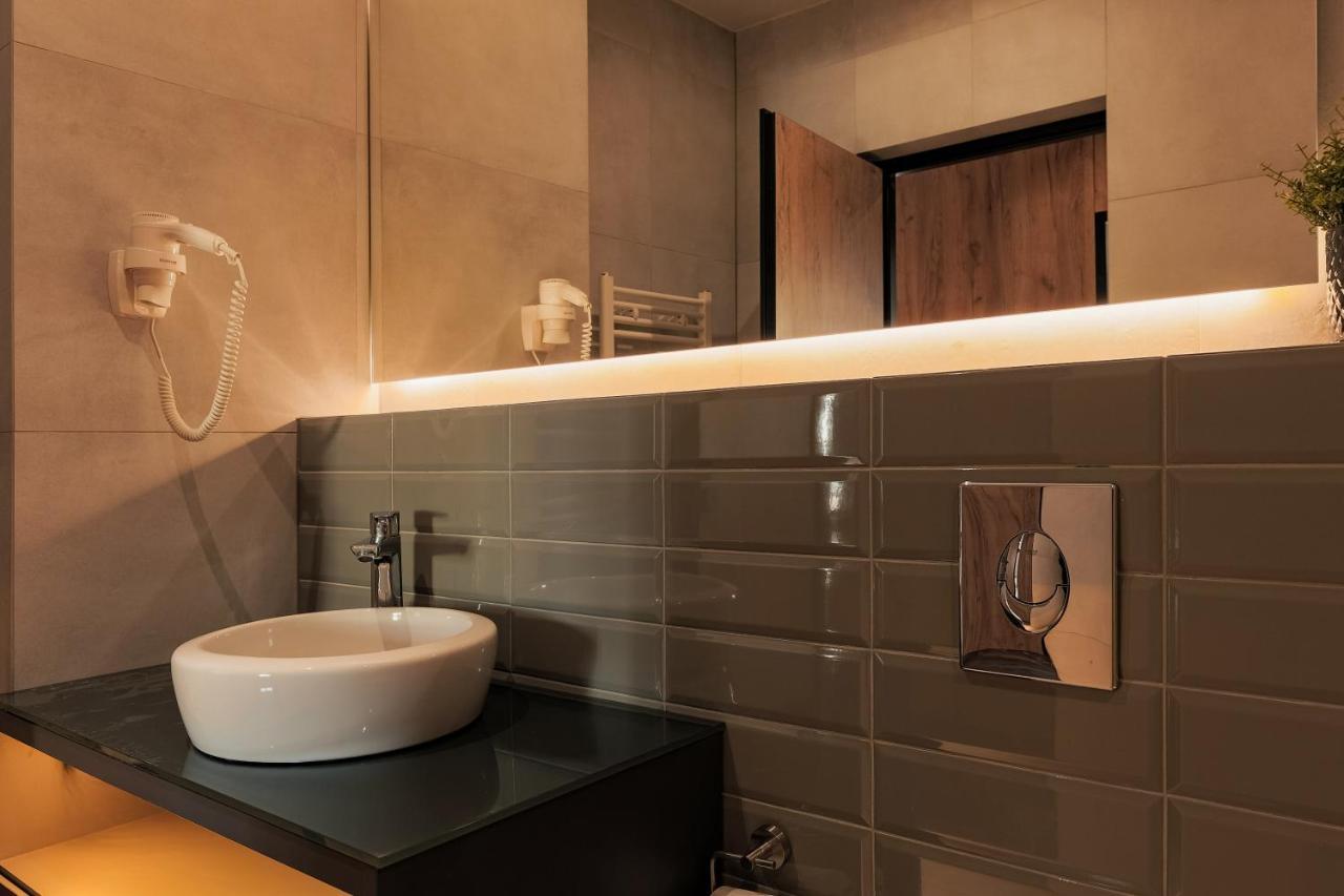 Nest Inn Stiletto Apartment 克卢日-纳波卡 外观 照片